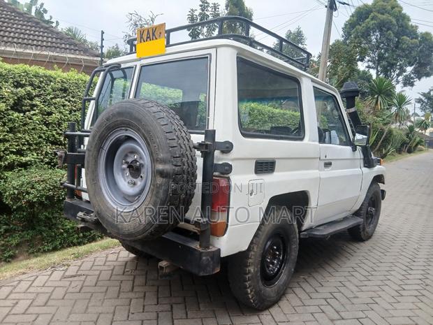 Toyota Land Cruiser 70 1988 White