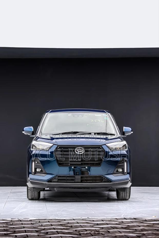 Daihatsu Rocky 2019 Blue