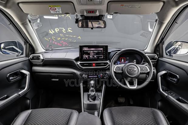 Daihatsu Rocky 2019 Blue