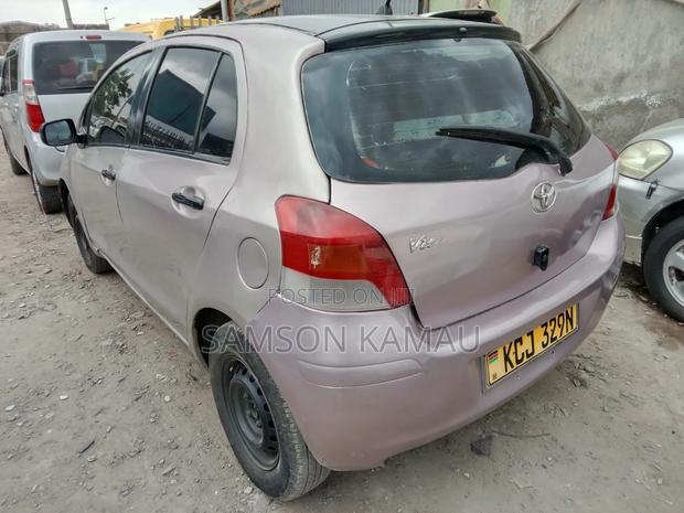 Toyota Vitz 2009 Pink