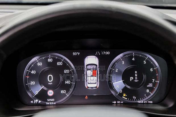 Volvo XC40 T5 Petrol AWD 2019 Blue
