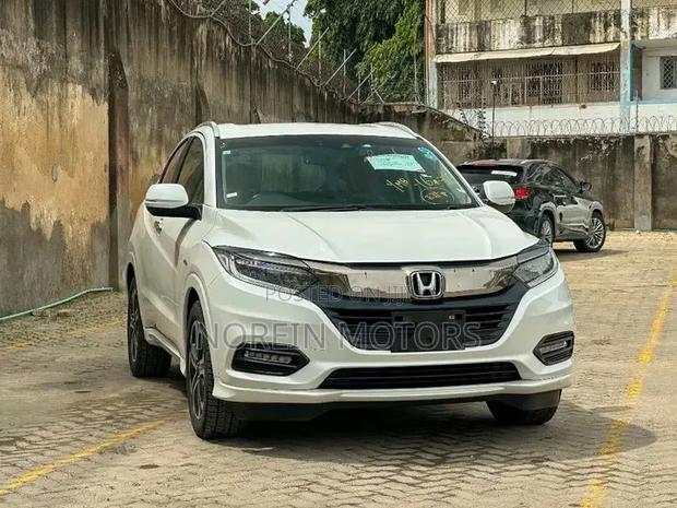 Honda Vezel 1.5 2WD 2019 White
