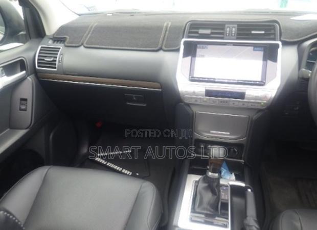 Toyota Land Cruiser Prado 2.8 2022 Gray