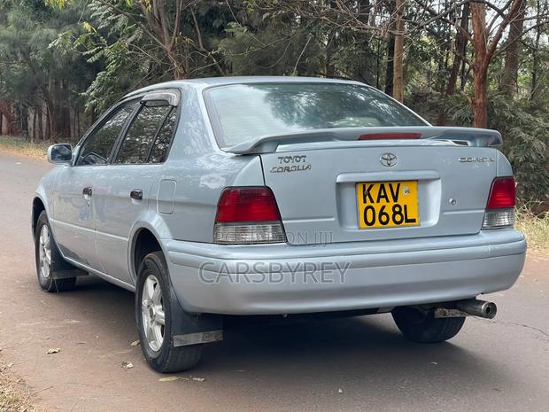 Toyota Corsa 2000 Silver