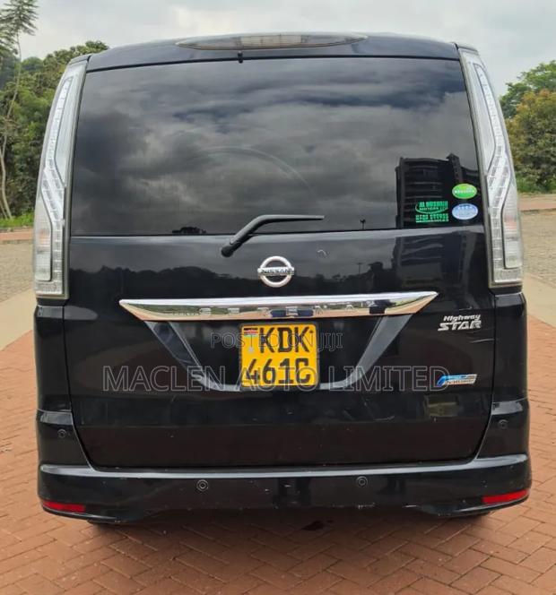 Nissan Serena 2016
