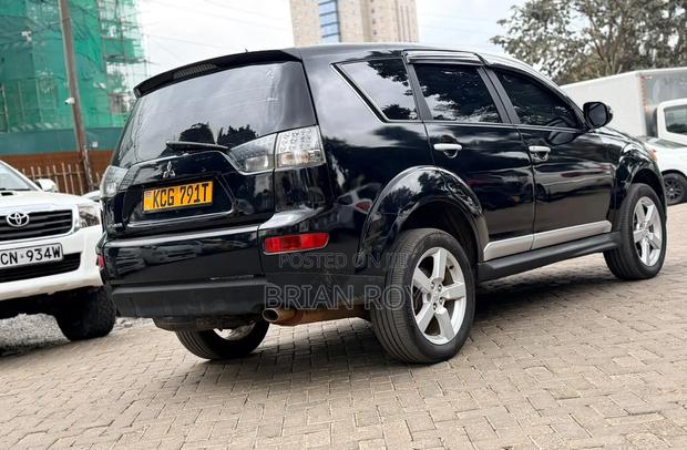 Mitsubishi Outlander 2.4 2009 Black