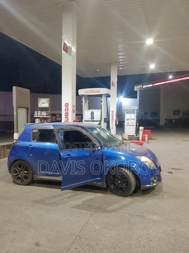 Suzuki Swift 2010 Blue