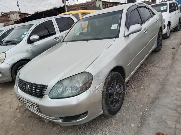 Toyota Mark II 2004 Silver
