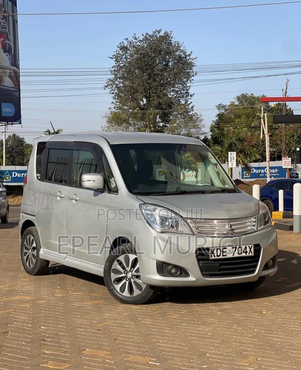 Mitsubishi Delica 2015 Silver