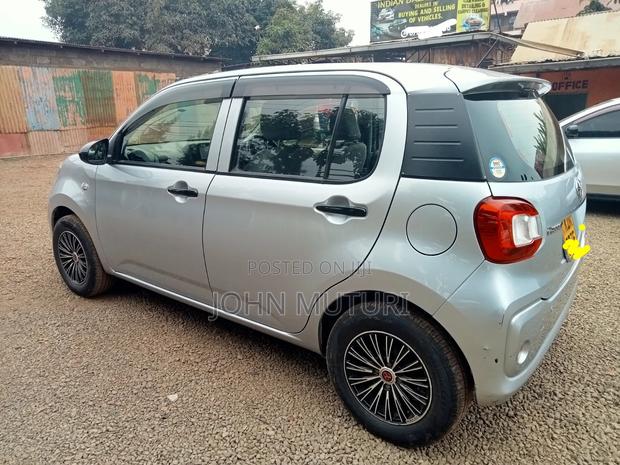 Toyota Passo 2017 Silver