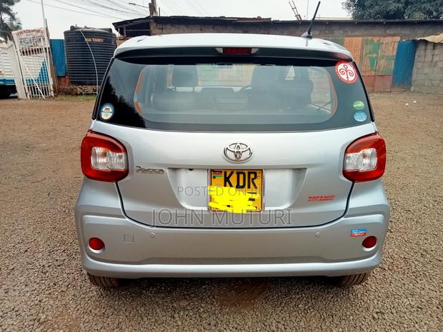 Toyota Passo 2017 Silver