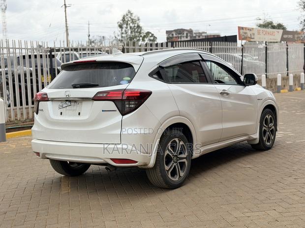 Honda Vezel 1.5 Hybrid 2WD 2019 White