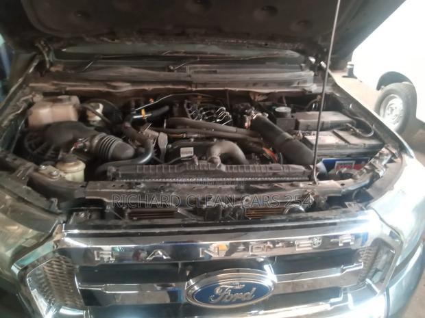 Ford Ranger Wildtrak 2013 Gray