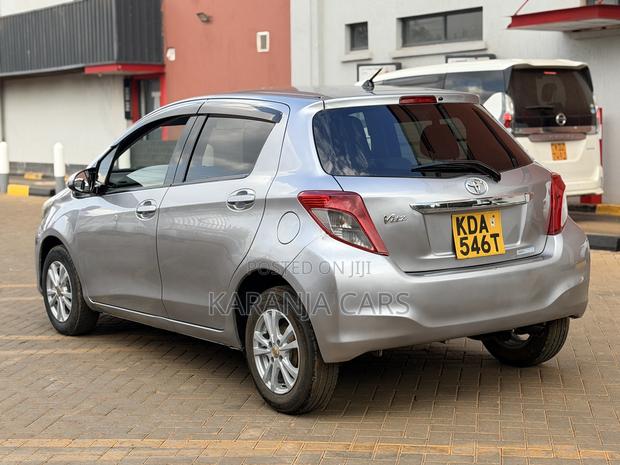 Toyota Vitz 1.3 FWD 5dr 2013