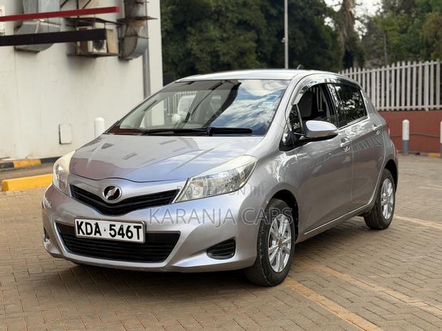 Toyota Vitz 1.3 FWD 5dr 2013