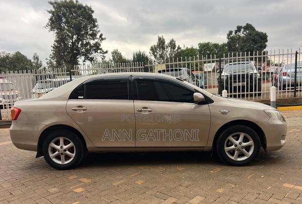 Toyota Axio 2006 Gold
