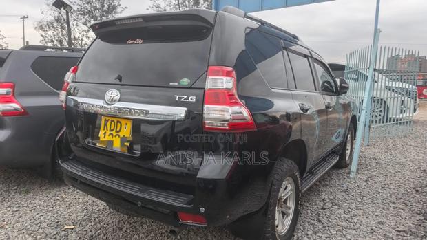 Toyota Land Cruiser Prado 2014 Black