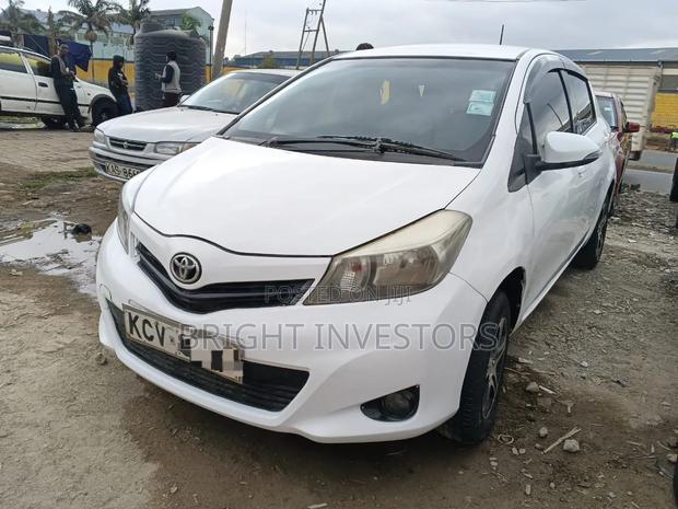 Toyota Vitz 2013 White