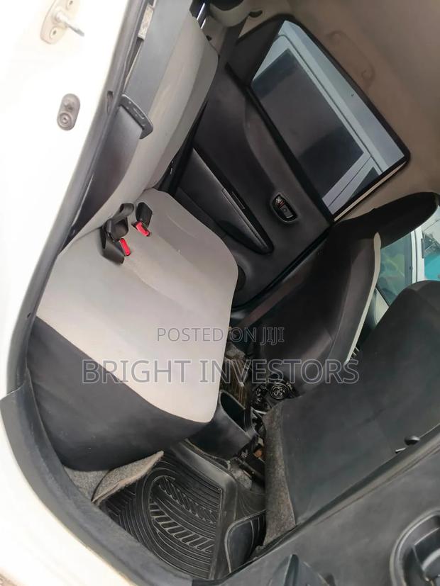 Toyota Vitz 2013 White
