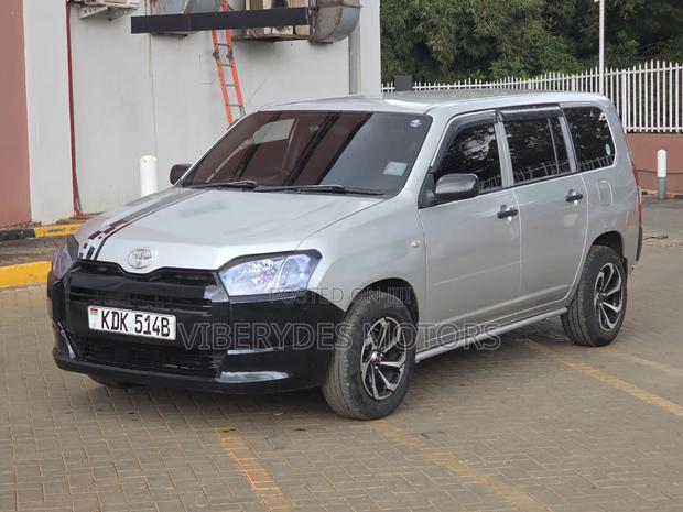 Toyota Succeed 2015 Silver