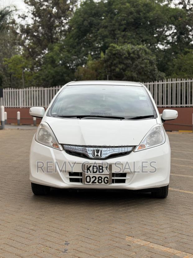 Honda Fit 2013 White