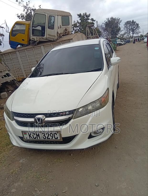Honda Stream 2010 White
