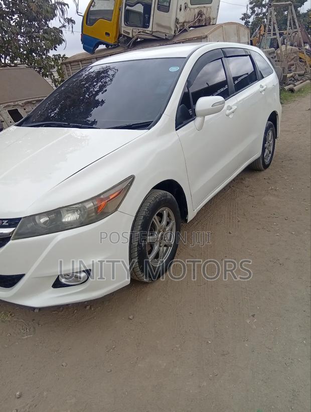 Honda Stream 2010 White