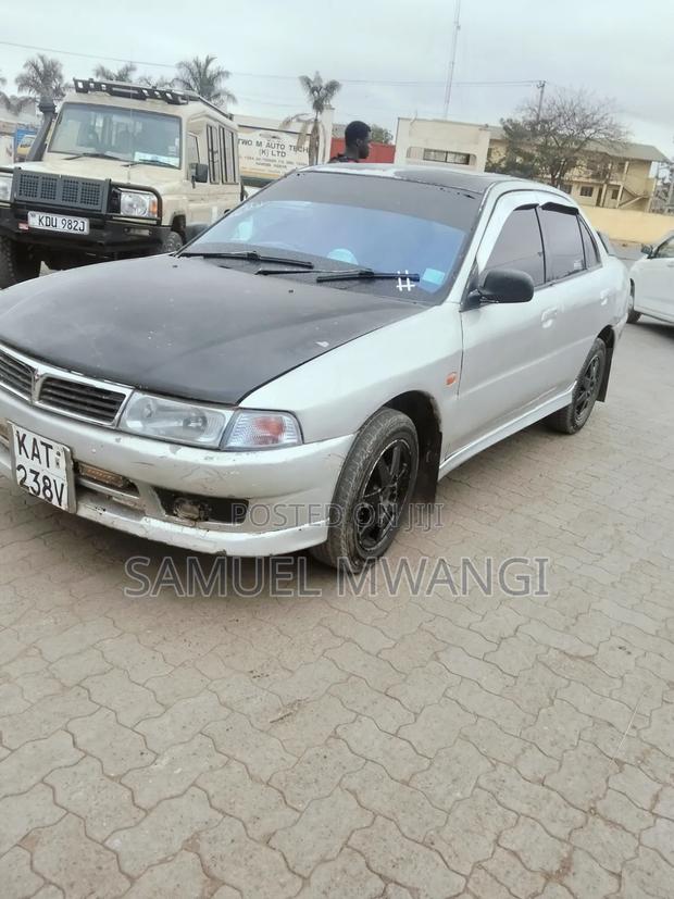 Mitsubishi Lancer 2000 Silver
