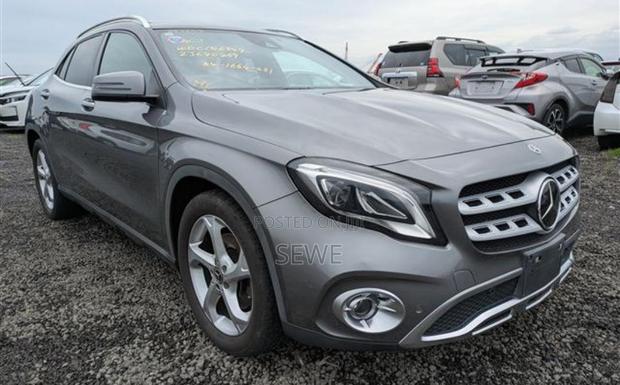 Mercedes-Benz GLA-Class 2019 Gray