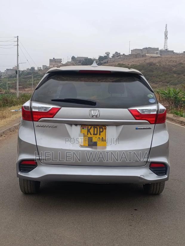 Honda Shuttle 2017 Silver
