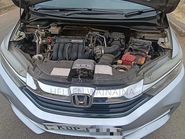 Honda Shuttle 2017 Silver
