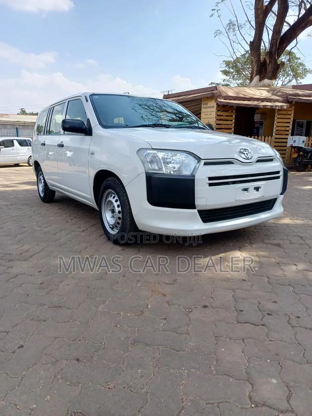 Toyota Succeed 2019 White