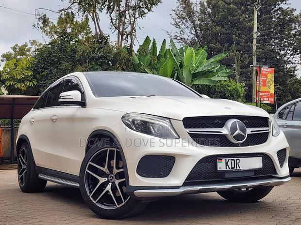 Mercedes-Benz GLE-Class GLE 350d 4MATIC 2017 White