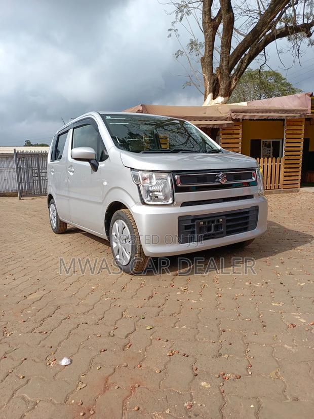 Suzuki Wagon R 2019 Silver