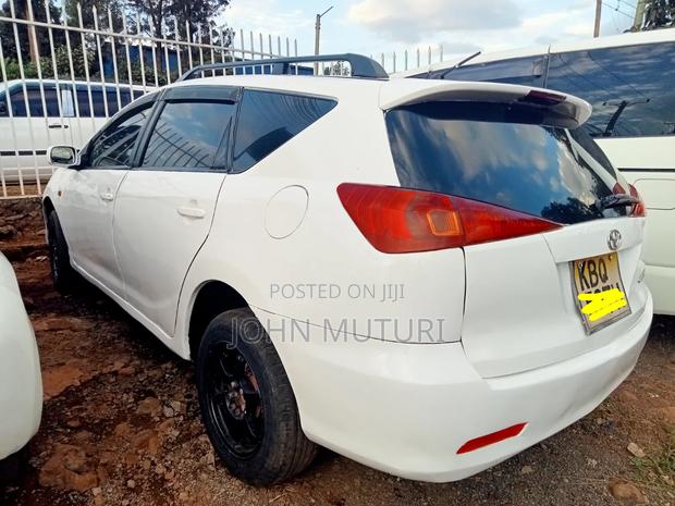 Toyota Caldina 2003 White