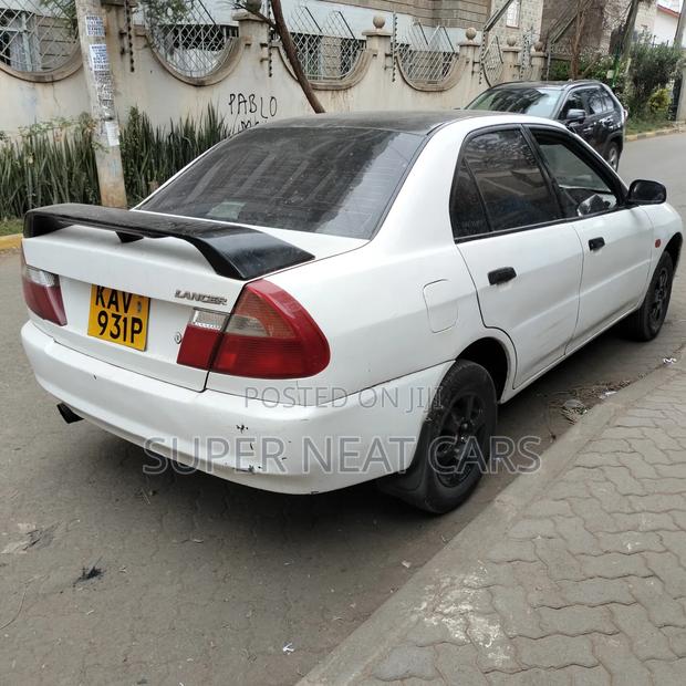 Mitsubishi Lancer 1998 White