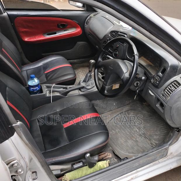 Mitsubishi Lancer 1998 White