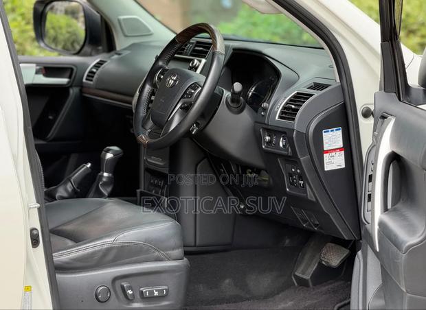Toyota Land Cruiser Prado 2.8 2019 Pearl
