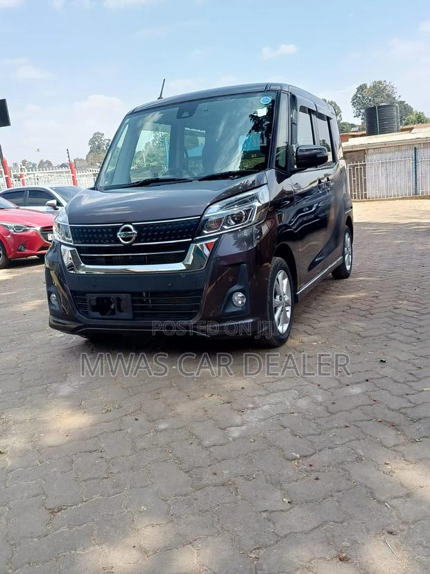 Nissan Dayz Roox 2019 Brown