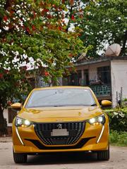 Peugeot 208 2019 Yellow for sale