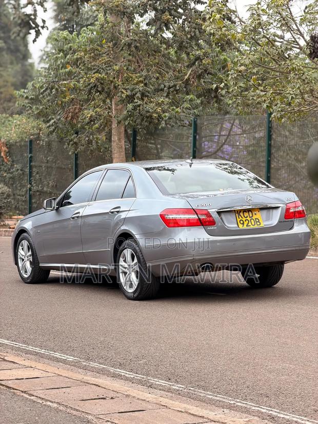 Mercedes-Benz E200 2014 Gray