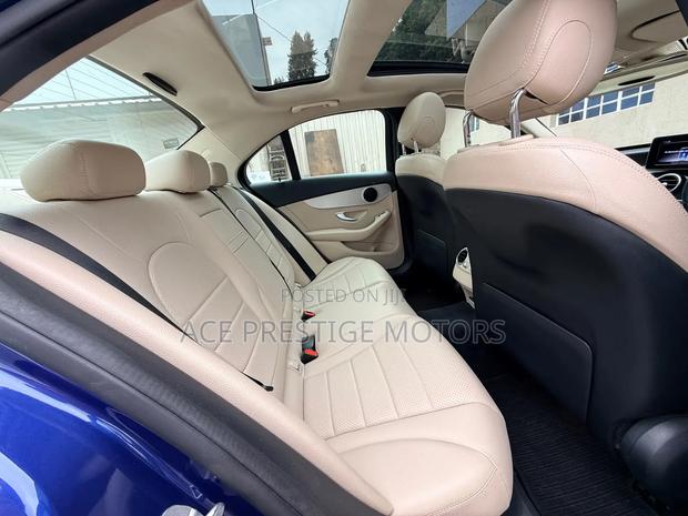 Mercedes-Benz C200 2019 Blue