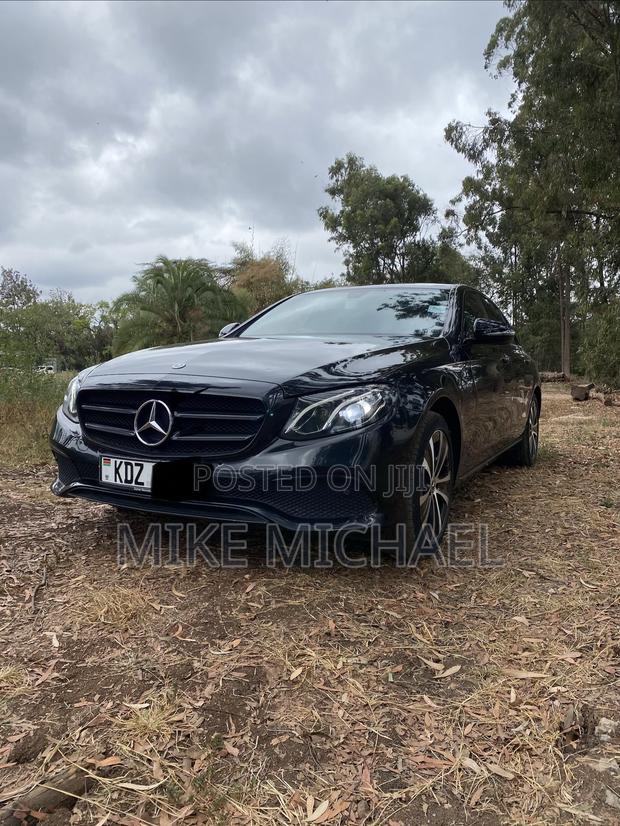 Mercedes-Benz E300 2019 Black