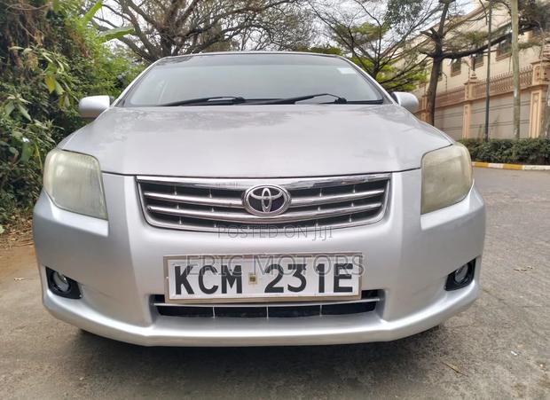 Toyota Axio 2010 Silver