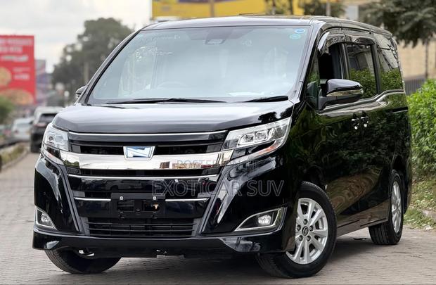 Toyota Noah 2.0 AWD (7 Seater) 2019 Black