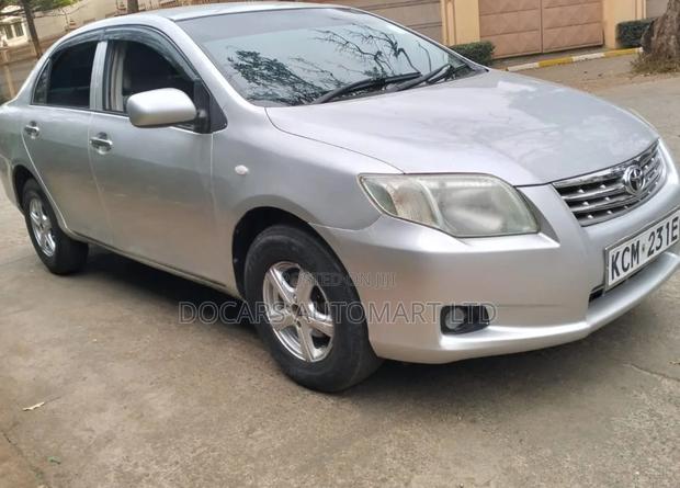 Toyota Axio 2010 Silver