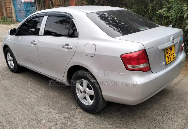 Toyota Axio 2010 Silver