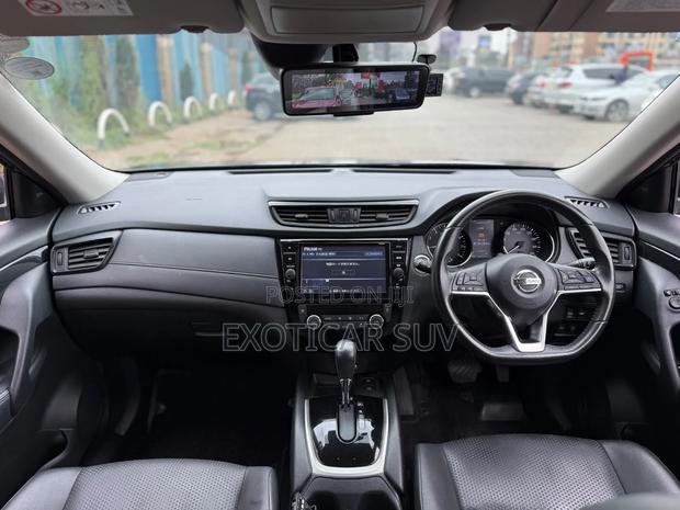 Nissan X-Trail 2.0 Petrol AWD 2019 Gray