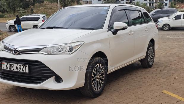 Toyota Corolla Fielder 2017 White