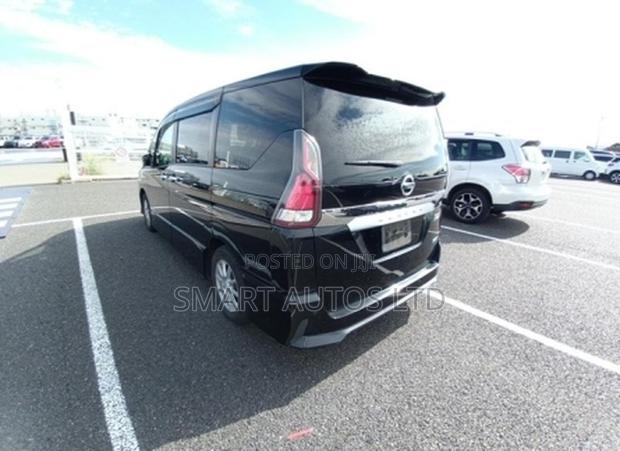 Nissan Serena 2018 Black